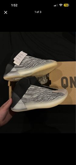 Adidas Yeezy QNTM lifestyle version sz 9.5
