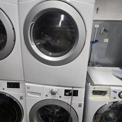 Kenmore  Washer And Dryer Set Electric 