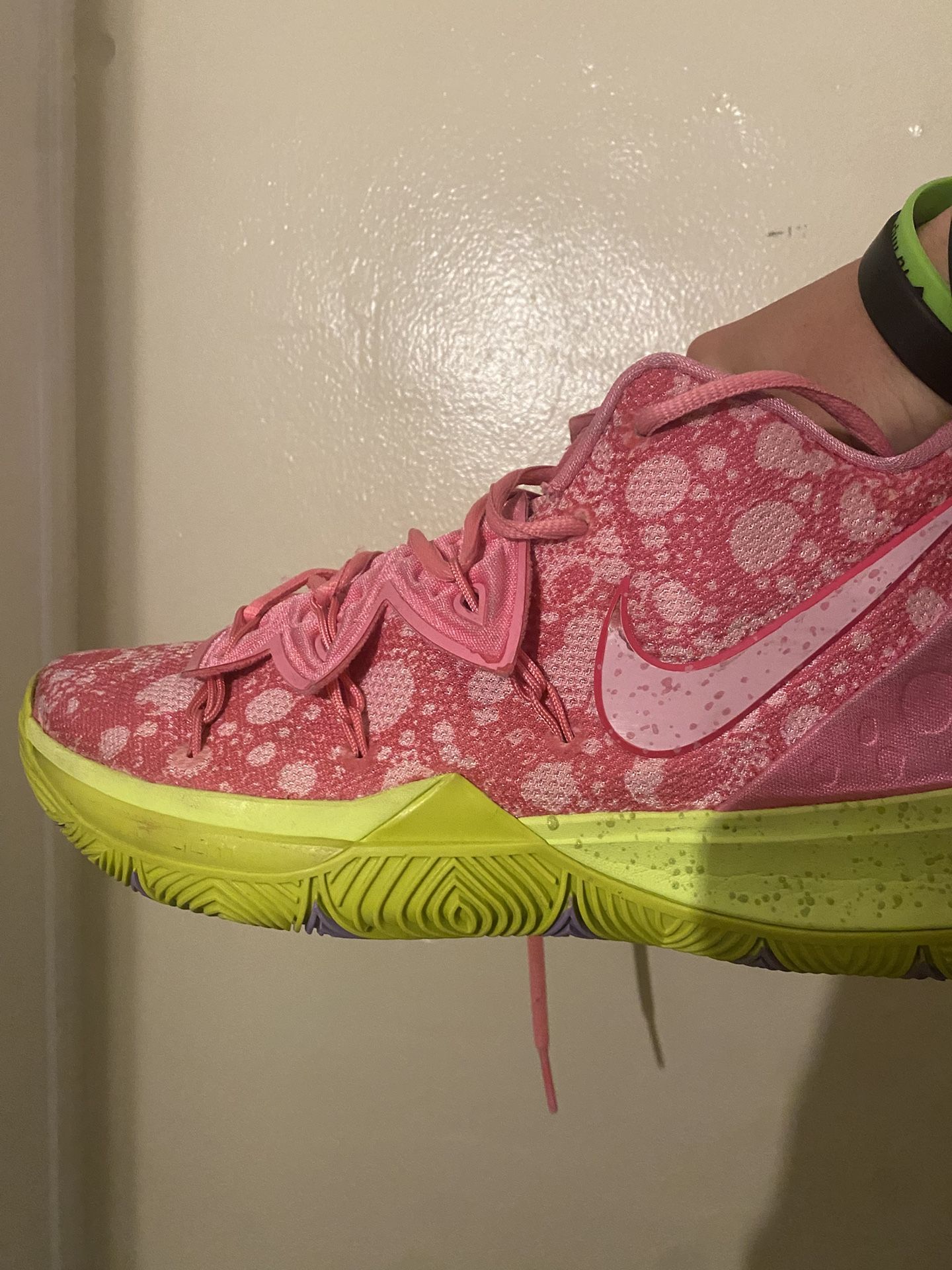 Kyrie 5 Patrick Star OG 2019 Pair Size 10
