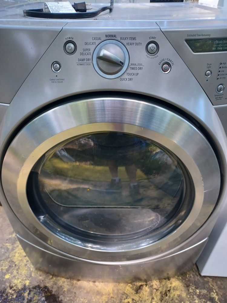 Gas Dryer Excellente Condition