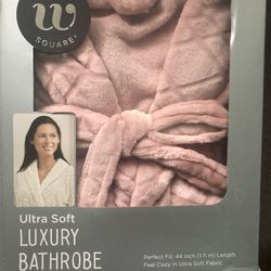 Luxury bathrobe