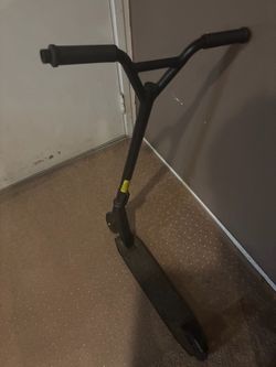 Stunt scooter