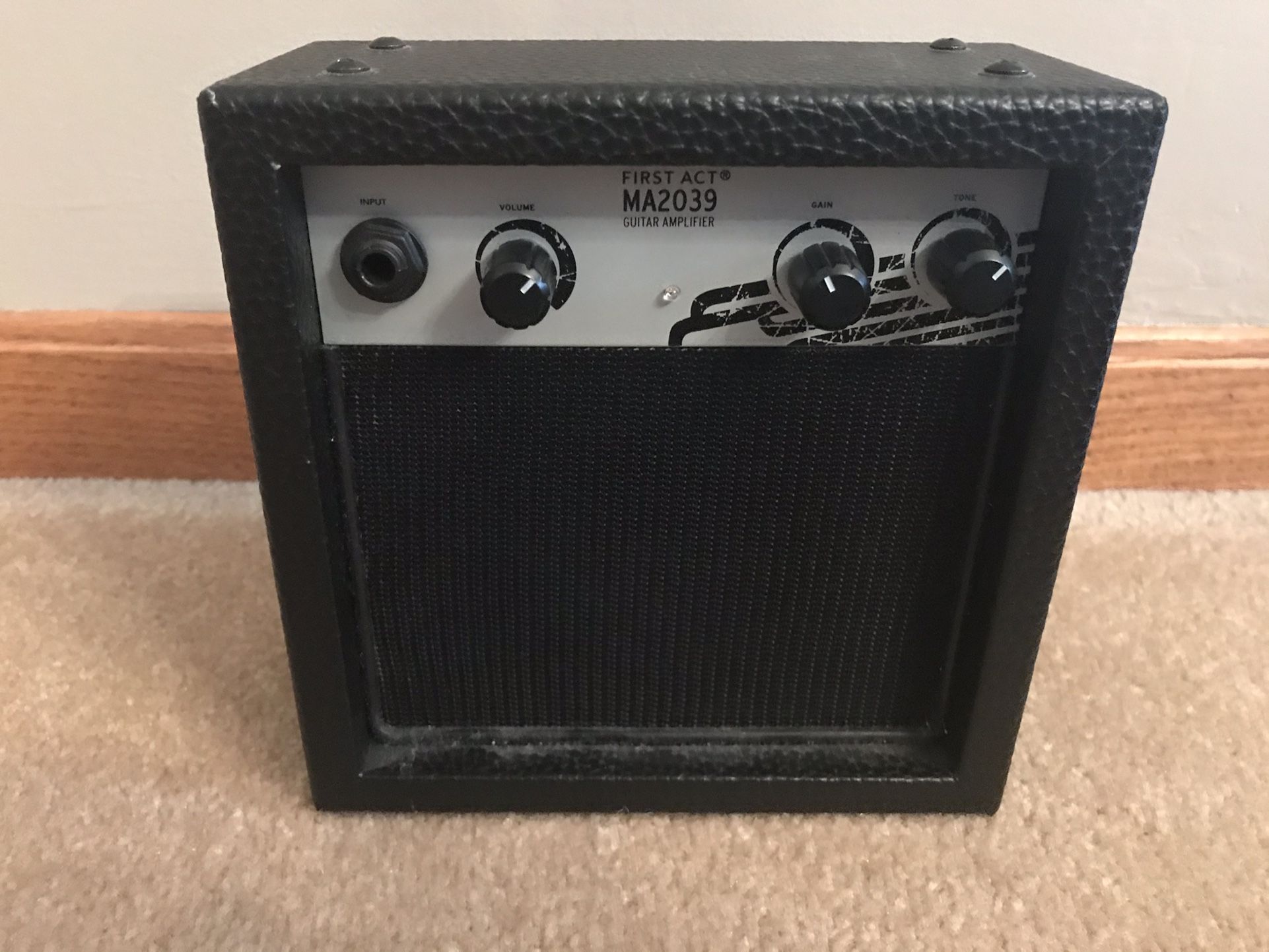 First act portable Guitar Amplifier