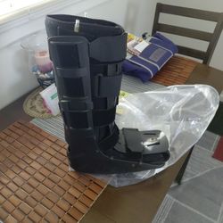 SURGICAL MEDCAM WALKING BOOT SIZE M