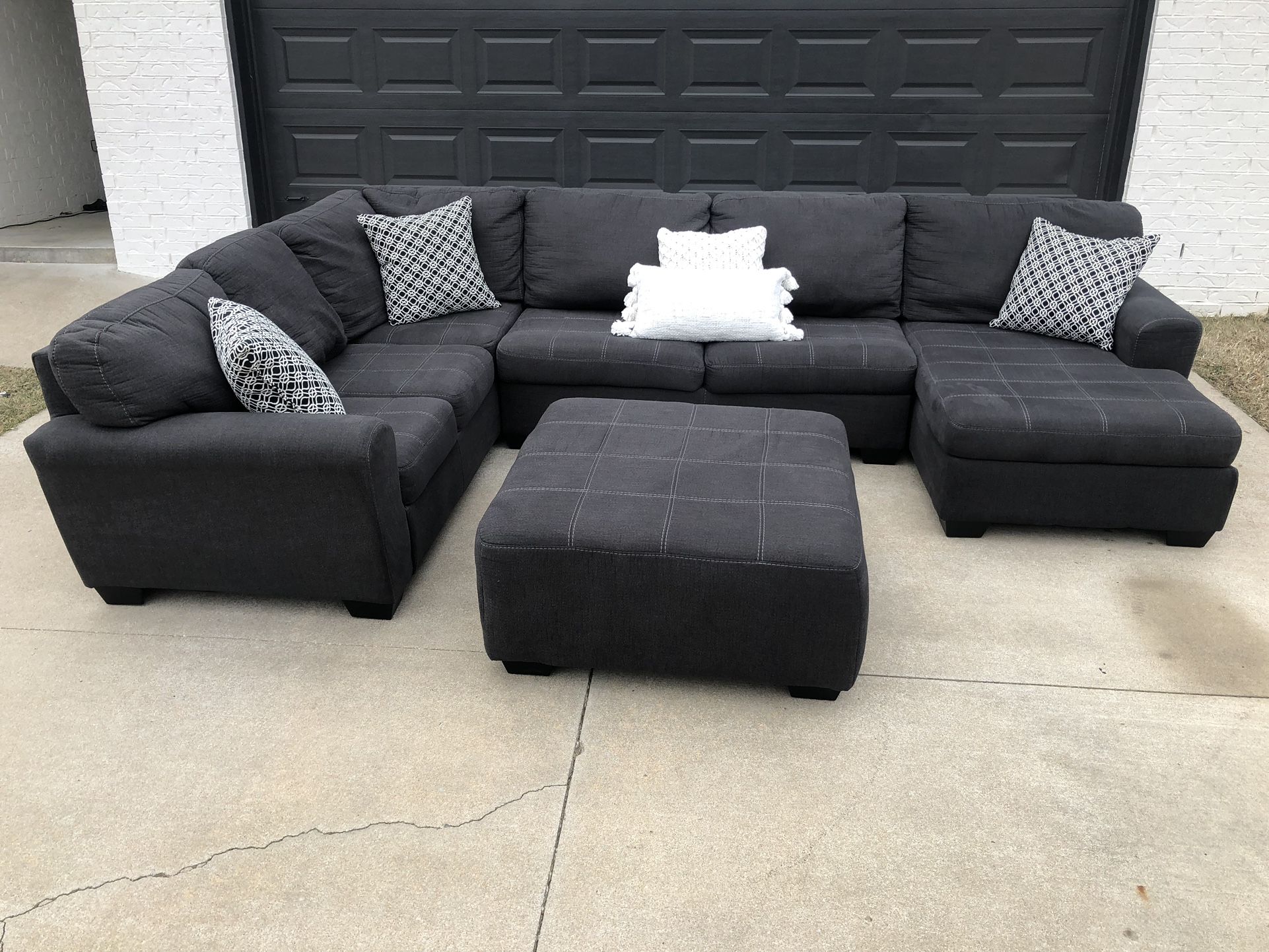 Ashley’s Dark Gray Sectional With Ottoman for Sale in Bixby, OK OfferUp