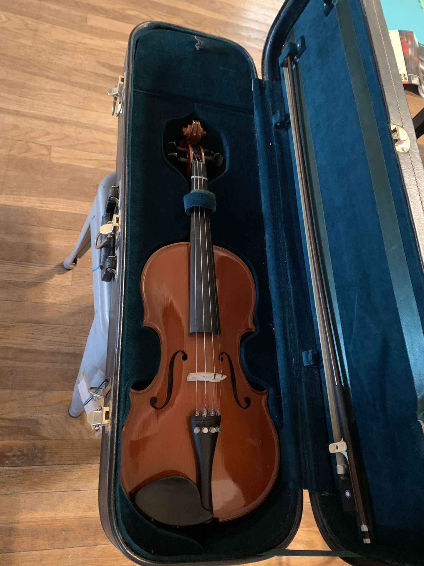 1989 Stradivarius Hand Made Copy Violin   Good Shape