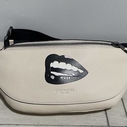 COACH x Tom Wessleman Exclusive Design Adjustable Leather Belt Bag- like new!