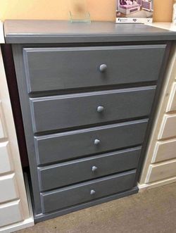 Five drawers dresser