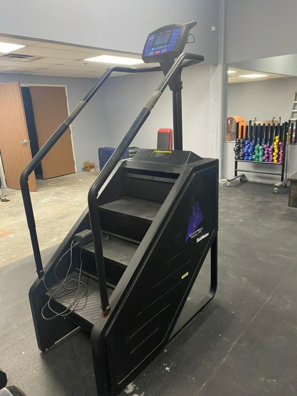 STAIRMASTER STEPMILL 7000PT SILVER FACE CONSOLE for Sale in City of