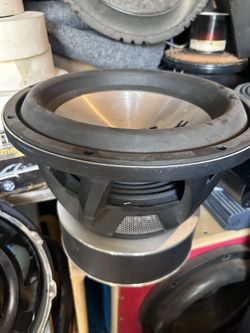 MTX Audio Thunder 9512 Sub & Box