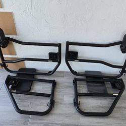 Fits 2007-2018 Jeep Wrangler JK or JKU Like New  Rugged Ridge Steal Tube Doors, With Front Mirrors And Door Locks