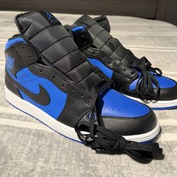 Air Jordan 1 Mid 'Black Royal Blue