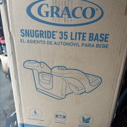 Graco Snugride Car seat Base 35 LITE