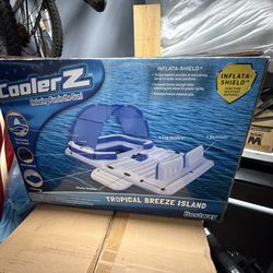 Tropical bereeze floating 6ppl new