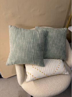 New Pillows Set