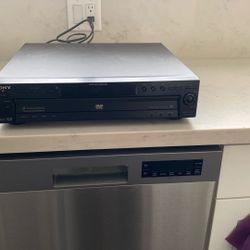 Sony CD/DVD Changer. 