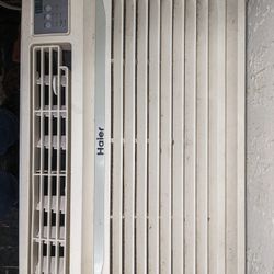 Air Conditioner For Sale Very Good Condition  10,00 BTUs 120v, Asking $250 