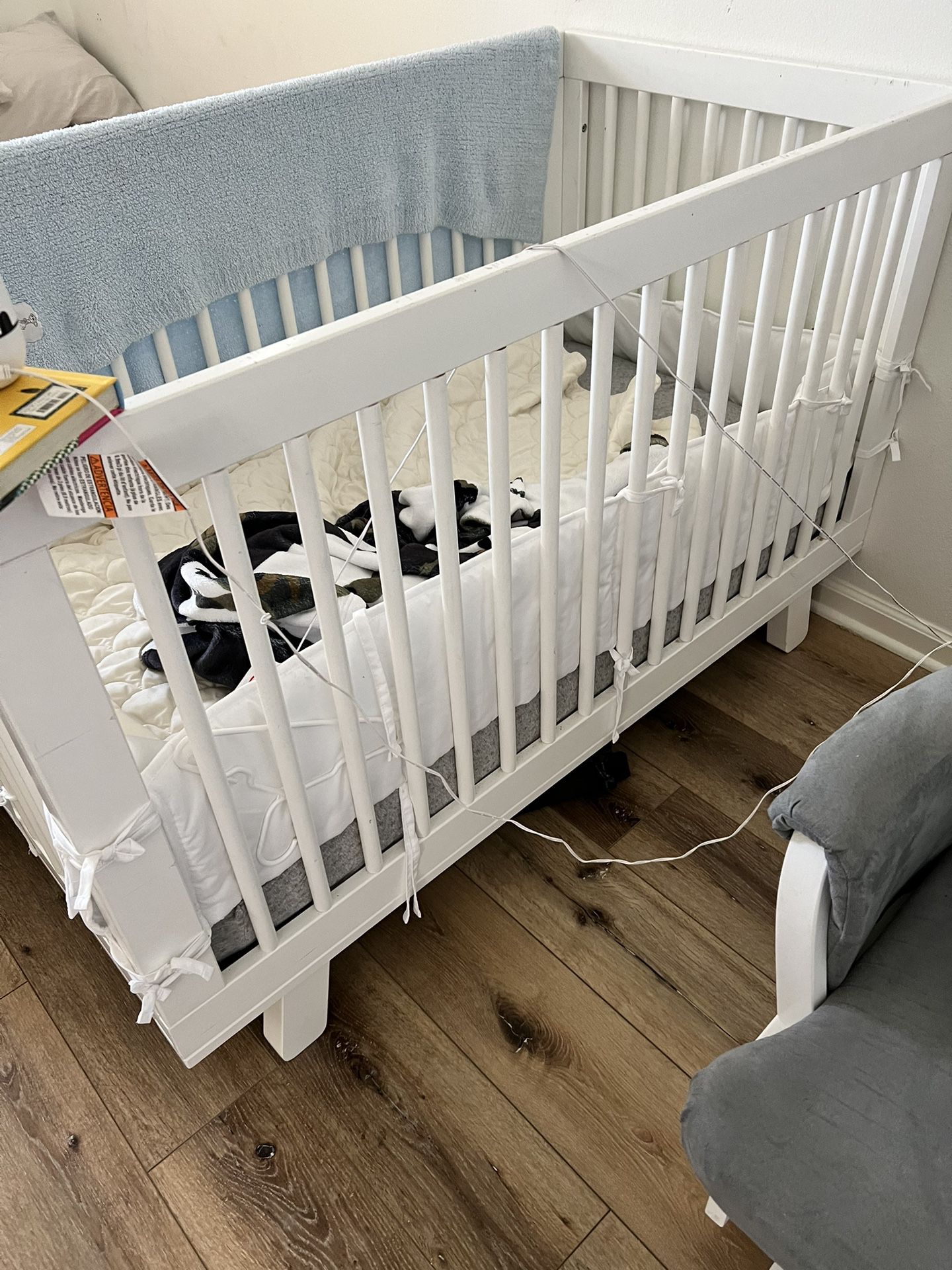 Baby Crib & Dresser 
