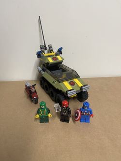 LEGO Marvel Super Heroes Captain America vs. Hydra (76017)