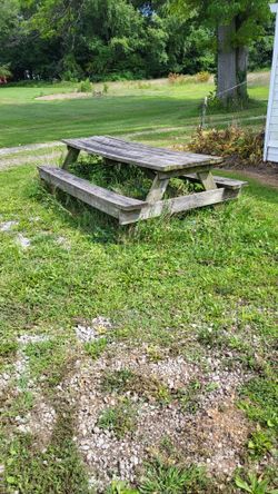 Free Picnic Table