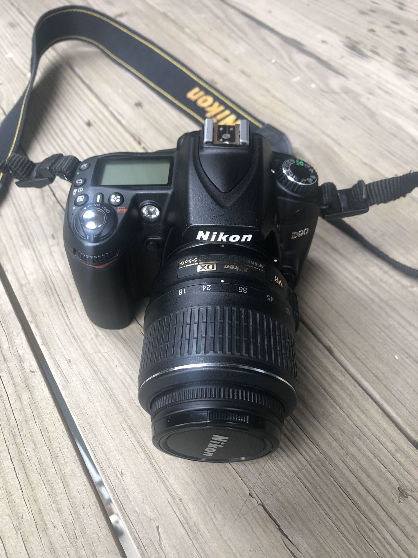 Nikon D90