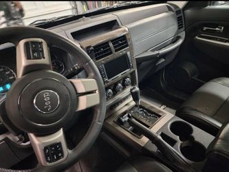 2012 jeep liberty
