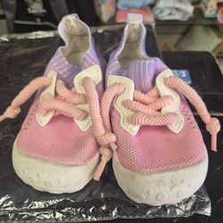 pair of See Kai Run Wilder II toddler shoes in bubblegum pink and lavender rainbow colors. 