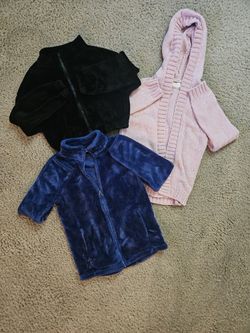GIRLS SIZE 10/12 CLOTHING LOT