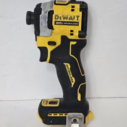 Dewalt ATOMIC 20V MAX Cordless Brushless Compact 1/4 in. Impact Driver (Tool Only) Used 