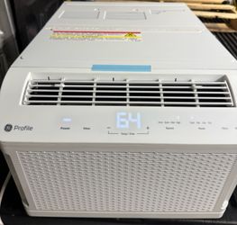 Air conditioner window unit 8,300BTU