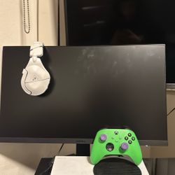 Xbox 1 Series S With Controller , Headset, And Monitor 