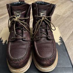 Red Wing Irish Setters Size 11