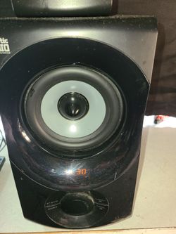 BLUETOOTH SURROUND SOUND SYSTEM ACOUSTIC..SUB SPEAKER WORKS GREAT..SOME OF SURROUND SPEAKERS DONT WORK GOOD....AVAILABLE FOR FAIR OFFERS..SE HABLA ESP