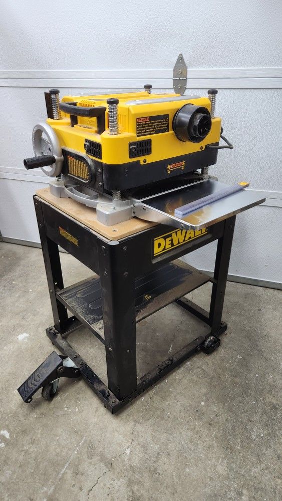 Dewalt Planer DW735 / DW735X with Dewalt stand