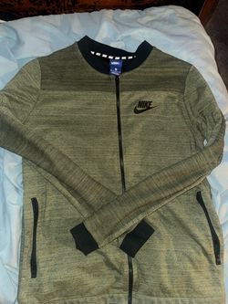 Nike zip up