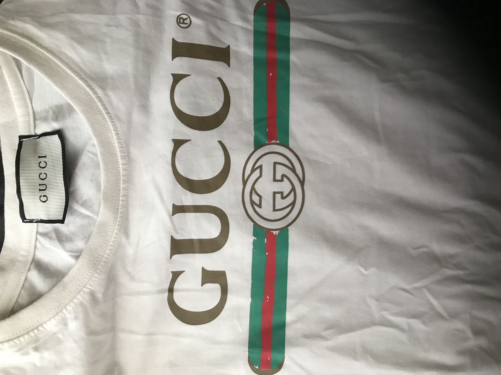 Gucci tee size medium