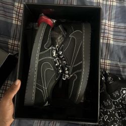 Nike Travis Scott Black Size 7