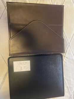 binder with  clear Plastic sleeves