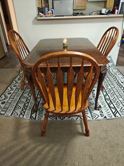 Classic table and 3 chairs