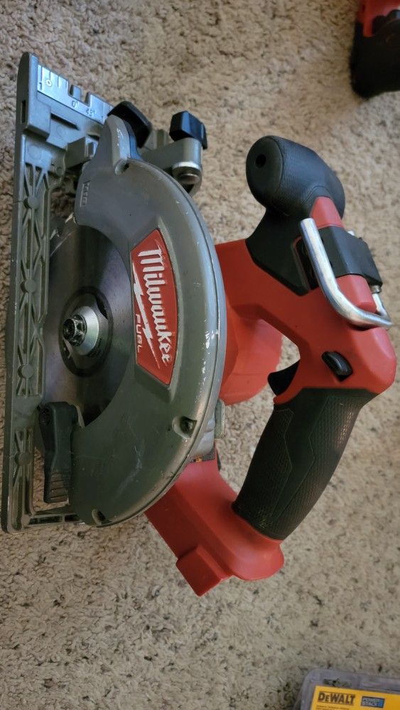Milwaukee Circular Saw 6 1/2
