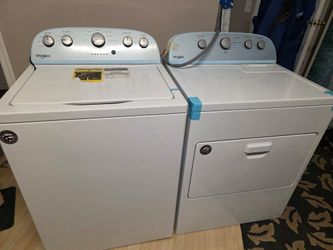 Whirlpool Washer And Dryer Set