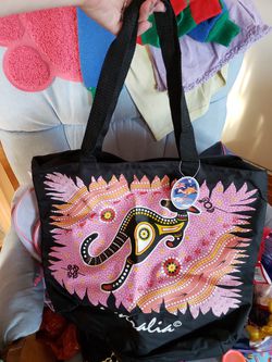 Nwt large zippered tote bag from Australia