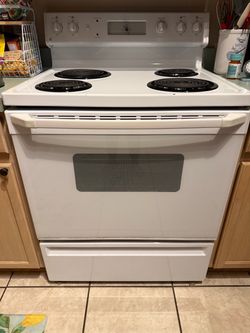 GE White Electric Coil Range Stove