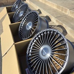 22" NICHE custom road wheels.  $2200 