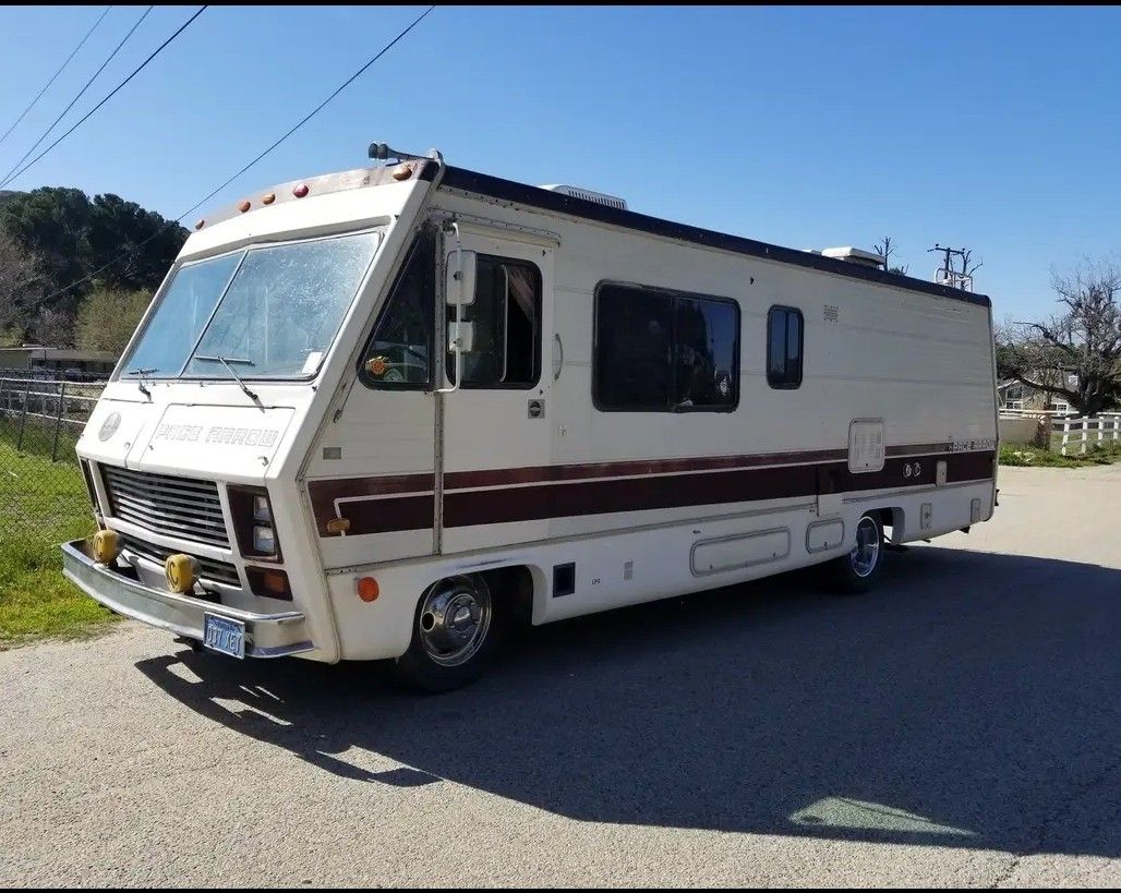 RV  8000 Miles Only