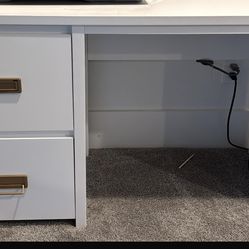 Wooden Desk Like new