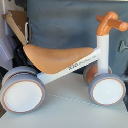  XJD MiniBike Air toddler balance bike, designed for children aged 10 to 36 mon