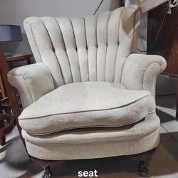 Wingback Tuffted Armchair with wood feet
32"w x 25"d x 36"h
Seat 20" x 22"