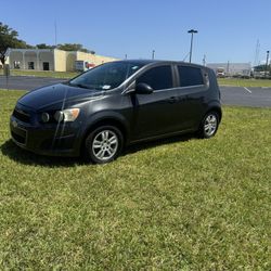 Chevrolet Sonic Lt 
