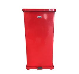 Rubber Maid Commercial Products Step Trashcan